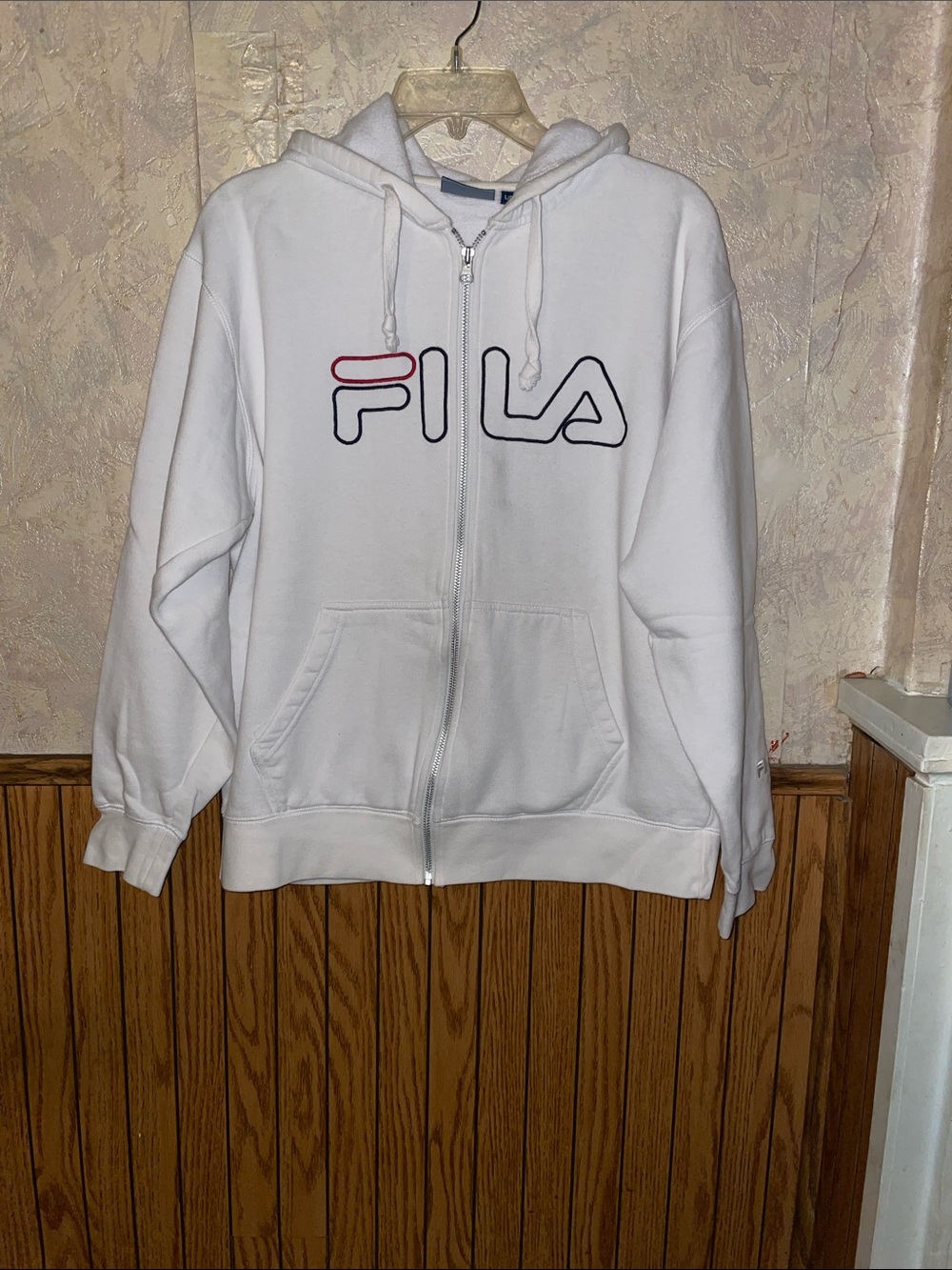 White, red & black F box Fila hoodie (L)